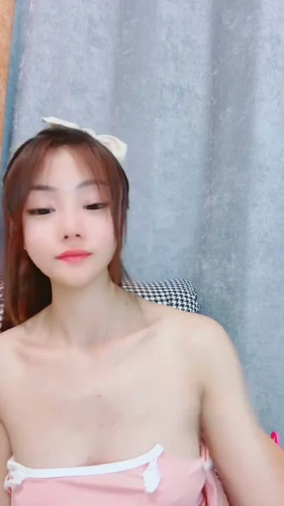 Screenshot 37 from Chinese Amateur Face Shown — Livestreamer Breaks Down Under Money Power [FC2-PPV]