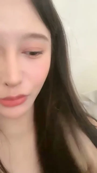 Screenshot 1 from Chinese Amateur Lingerie POV — Petite Beauty Face Reveal Leak