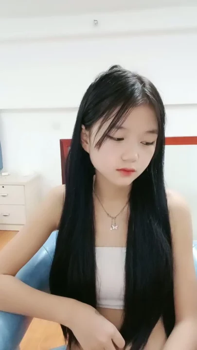 Screenshot 12 from Chinese Amateur Livestream — Petite Face-Shown Selfie with Small Tits [FC2-PPV]