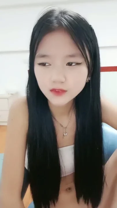 Screenshot 17 from Chinese Amateur Livestream — Petite Face-Shown Selfie with Small Tits [FC2-PPV]