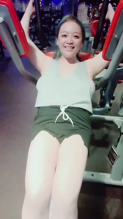 Screenshot 8 from Chinese Amateur Livestream Slut — Gym Selfie to Hotel Hookup Reveal