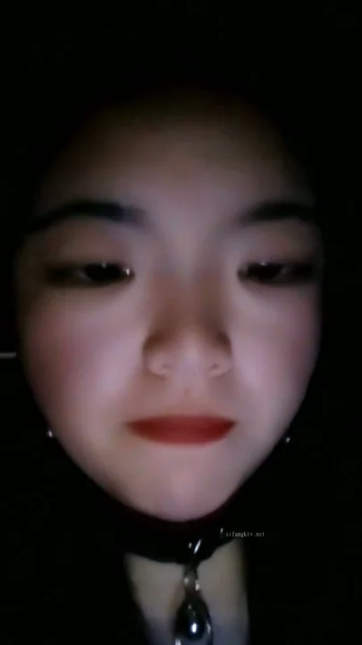 Screenshot 25 from Chinese Amateur Outdoor Solo Masturbation — Face Shown in Public