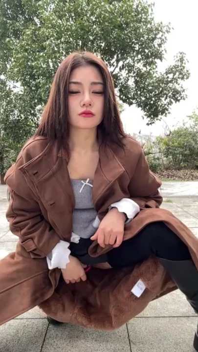 Screenshot 2 from 中国业余户外玩具PLAY — 公园里有伴侣协助的内射 — 125202