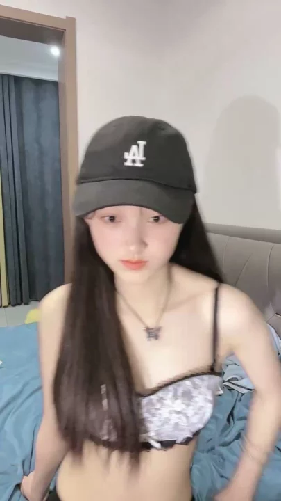 11번 스크린샷, Chinese Amateur POV Blowjob — Petite Beauty in Lingerie and Stockings에서 캡처됨