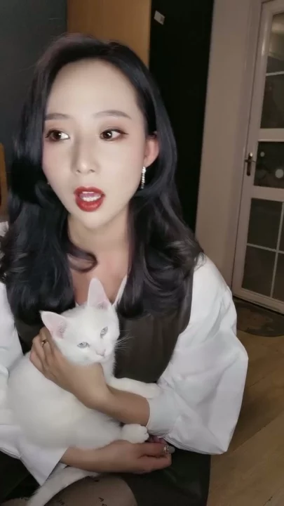 Screenshot 8 from 中国业余 POV — 大胸姐姐穿内衣口交和奶交