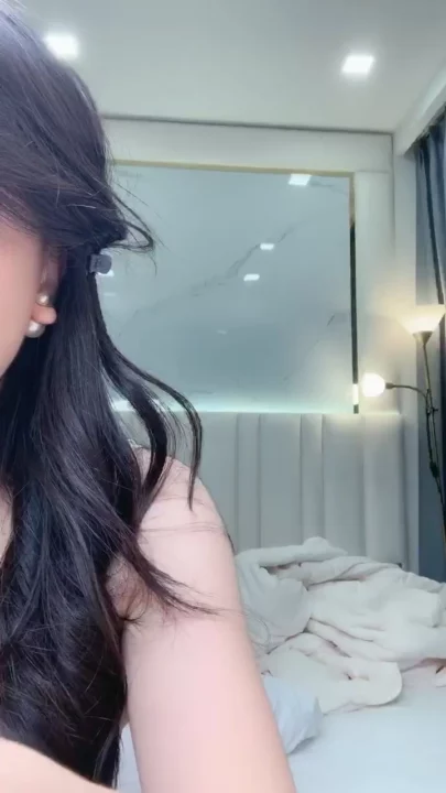 Screenshot 12 aus Chinesische Amateur-POV Creampie — Blowjob mit großen Titten und Facial in Dessous