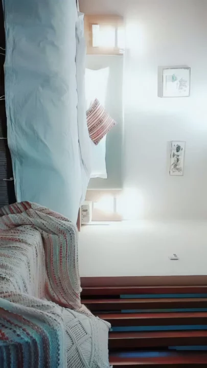 Screenshot 1 aus Chinesisches Amateur-POV — Intimes Schlafzimmer-Treffen mit B-Cup Schönheit