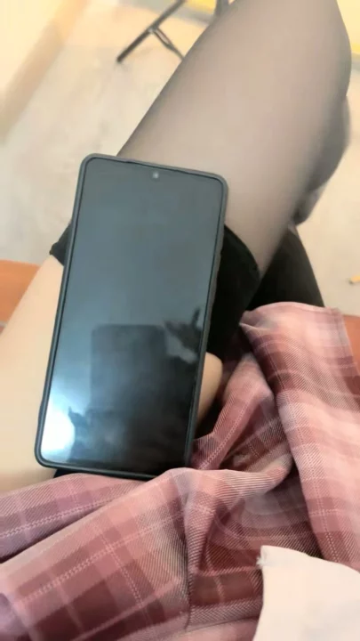 Screenshot 6 aus Chinesisches Amateur-POV — Brille, Strümpfe und Dildo Livestream — 119816