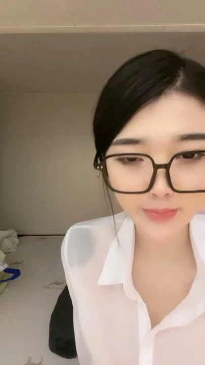 Screenshot 15 from Amadora Chinesa em POV — Garota de Óculos Chupa e é Enchida no Hotel