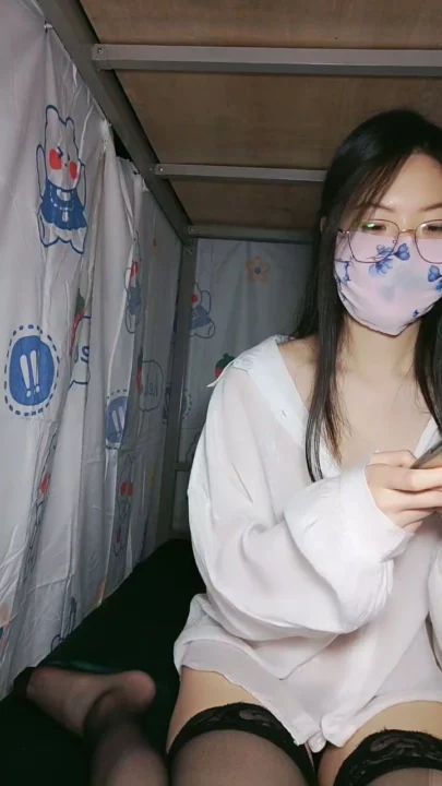 Screenshot 14 from Chinese Amateur POV Livestream — Solo Masturbation with Dildo and Stockings