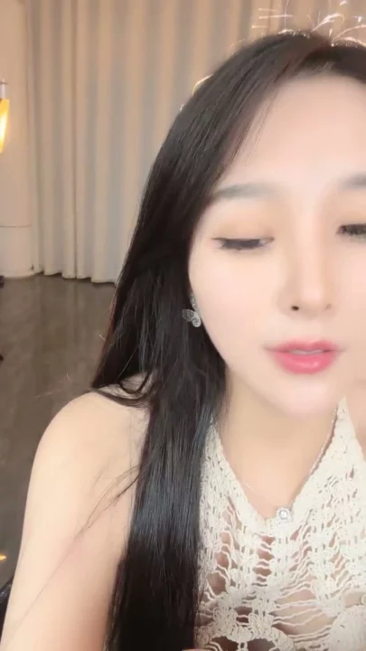 15번 스크린샷, 중국 아마추어 POV 자위 — 속옷과 스타킹 차림의 미미에서 캡처됨