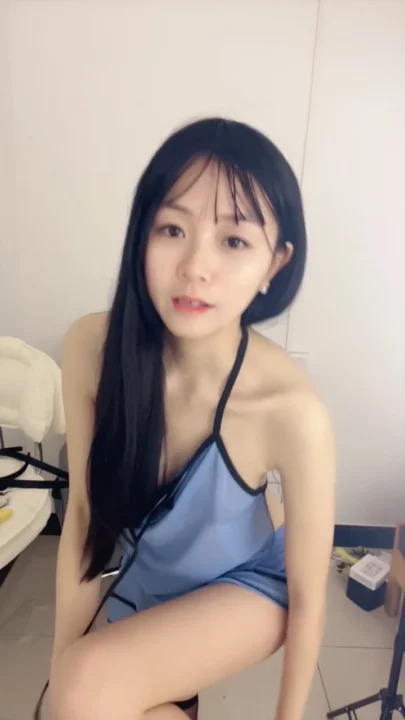 【FC2-PPV-4567890】青いランジェリーの小柄美女がアダルト動画サイト風にオナニー！中国人アマチュアのPOV撮影 のスクリーンショット 5