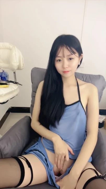 【FC2-PPV-4567890】青いランジェリーの小柄美女がアダルト動画サイト風にオナニー！中国人アマチュアのPOV撮影 のスクリーンショット 7