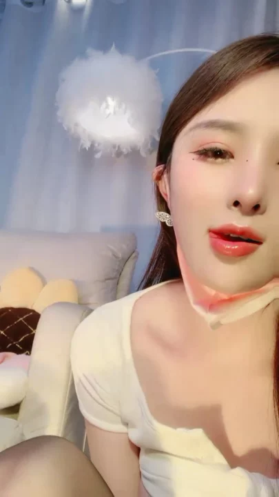 Screenshot 15 from 중국 아마추어 POV 자위 — 섹시한 속옷과 장난감을 활용한 귀여운 미녀