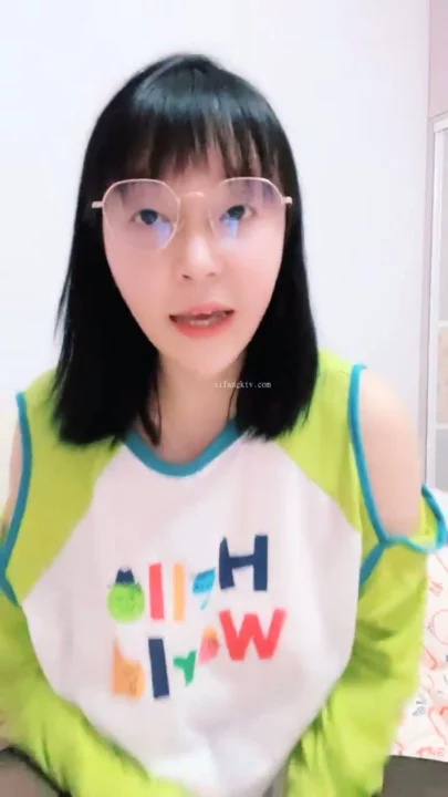 Screenshot 15 from Chinese Amateur POV Masturbation — Petite Lili in Lingerie with Dildo