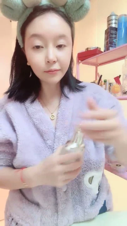 Screenshot 24 from Chinese Amateur POV Masturbation — Petite Lili in Lingerie with Dildo