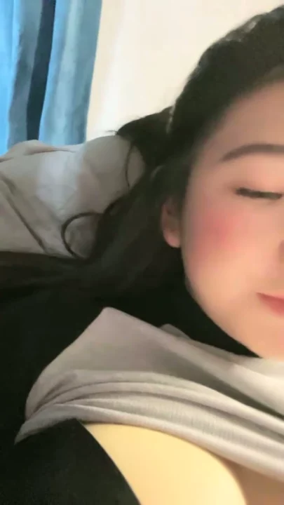 Screenshot 10 from Gái Trung Quốc Tự Sướng POV — Lồn Trọc Nghịch Áo Lót Gợi Cảm