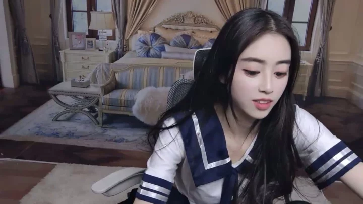Screenshot 12 from Chinese Amateur POV — Petite Beauty Squirting with Dildo in Lingerie