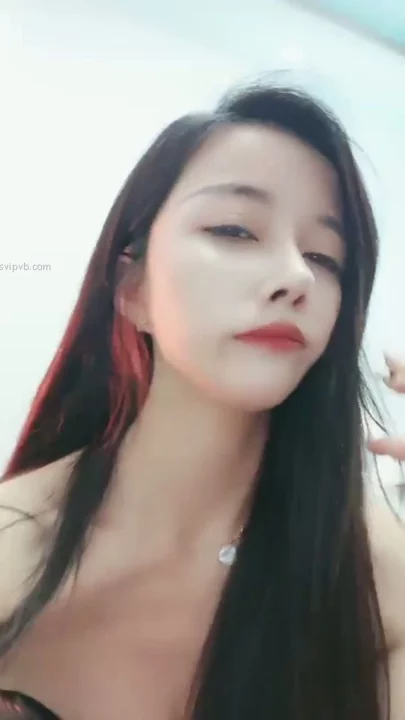 Screenshot 9 from Chinoise amateur POV — Petite lingerie masturbation avec gode et bas résille