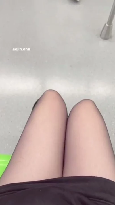 Screenshot 36 from Chinese Amateur POV — Rear Stimulation and Bondage Posing with Off-Frame Partner