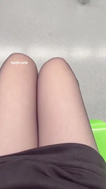 Screenshot 37 from Chinese Amateur POV — Rear Stimulation and Bondage Posing with Off-Frame Partner