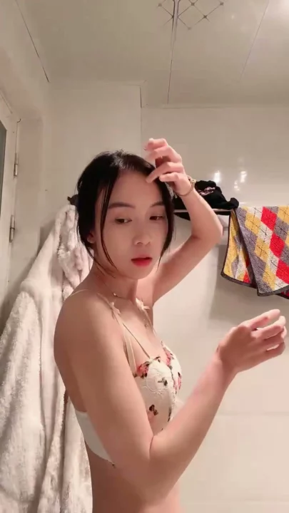 Screenshot 5 from Chinese Amateur POV — Slim Beauty Masturbates in Lingerie and Shower