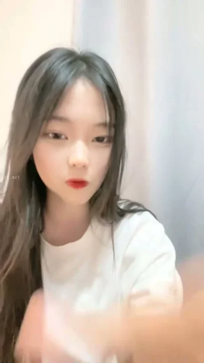 Screenshot 7 from Chinese Amateur POV — Yueyue Fingers Wet Pussy in Lingerie