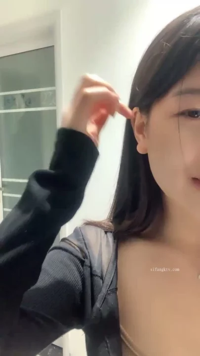 Screenshot 13 from Chinese Amateur Schoolgirl Uniform Showcase — Face Revealed Petite Beauty [Lulu]