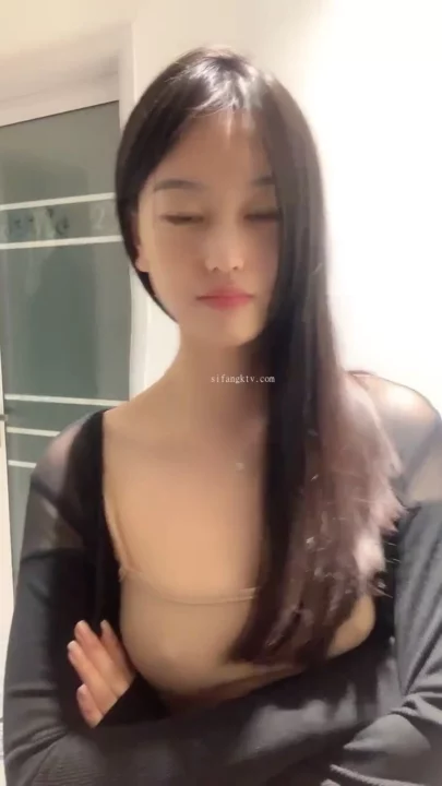 Screenshot 14 from Chinese Amateur Schoolgirl Uniform Showcase — Face Revealed Petite Beauty [Lulu]