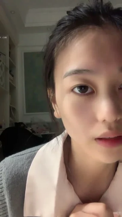 Screenshot 7 from Chinese Amateur Schoolgirl Uniform Showcase — Face Revealed Petite Beauty [Lulu]