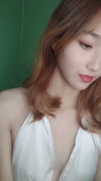 Screenshot 12 from Chinese Amateur Slut Pounds Pussy with Dildo in Lingerie — 119153