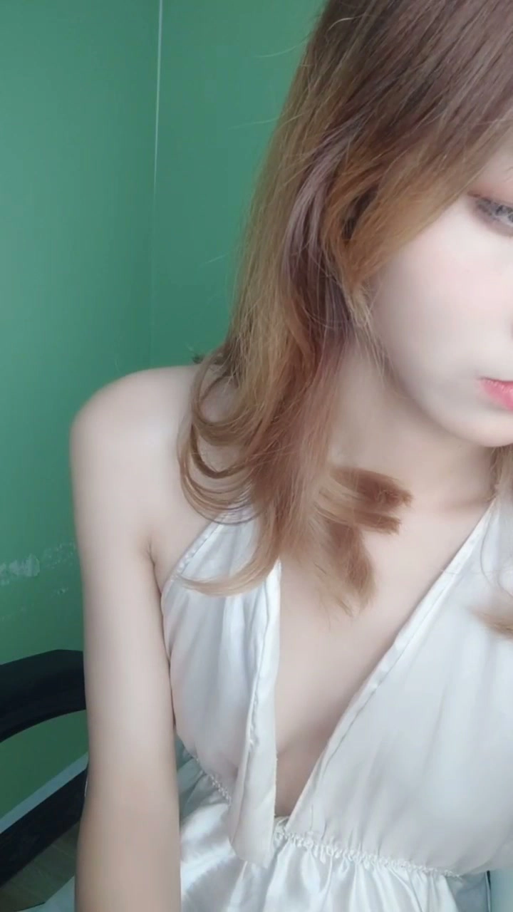 Play video: Chinese Amateur Slut Pounds Pussy with Dildo in Lingerie — 119153