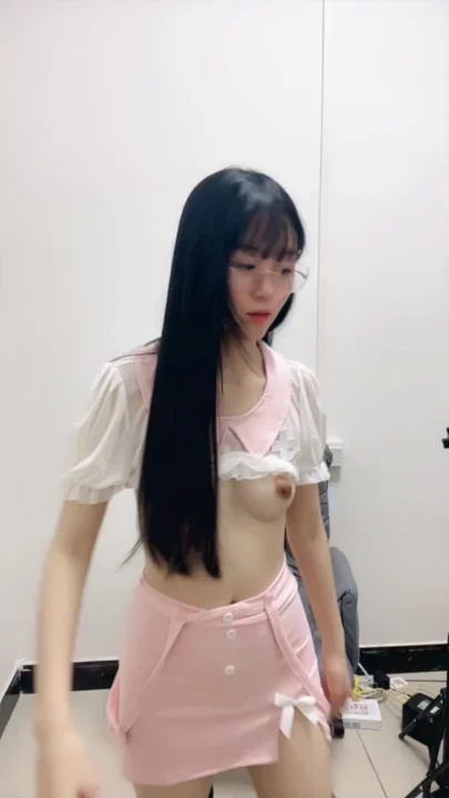 Screenshot 3 from Chinese Amateur Solo — Anan’s Black Stockings and Glasses Masturbation [Uncensored]