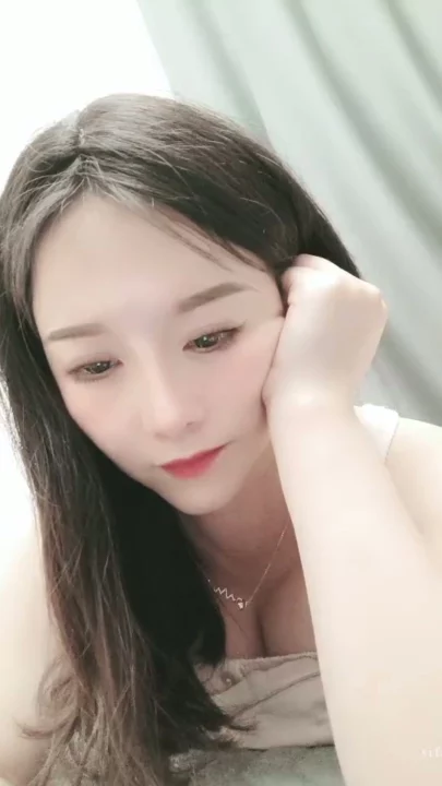 16번 스크린샷, Chinese Amateur Solo — Cici Face-Shown Bedroom Selfie [No Partner]에서 캡처됨