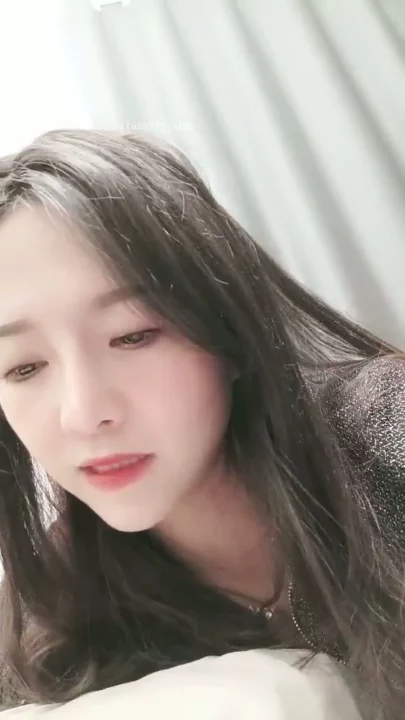 4번 스크린샷, Chinese Amateur Solo — Cici Face-Shown Bedroom Selfie [No Partner]에서 캡처됨