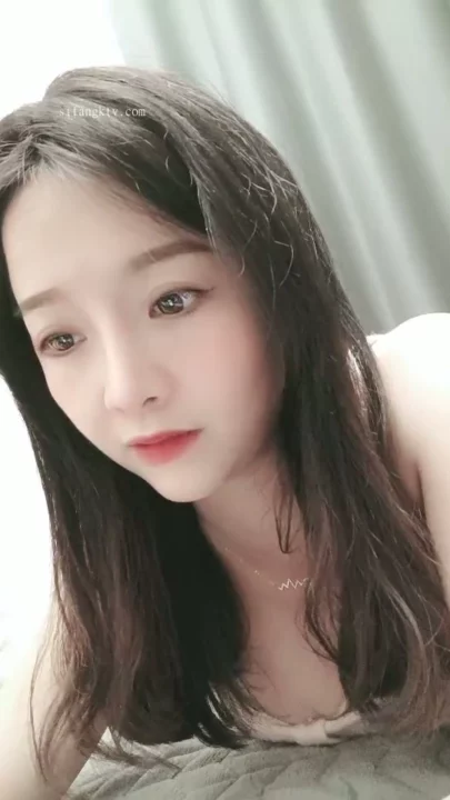 5번 스크린샷, Chinese Amateur Solo — Cici Face-Shown Bedroom Selfie [No Partner]에서 캡처됨