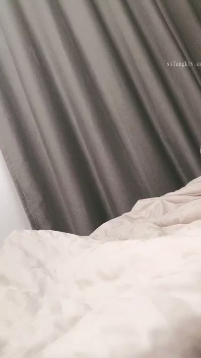 7번 스크린샷, Chinese Amateur Solo — Cici Face-Shown Bedroom Selfie [No Partner]에서 캡처됨