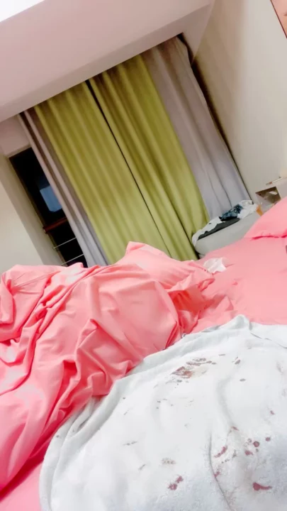 Screenshot 6 from Chinese Amateur Solo Debut — Petite Face-Shown Masturbation in Lingerie