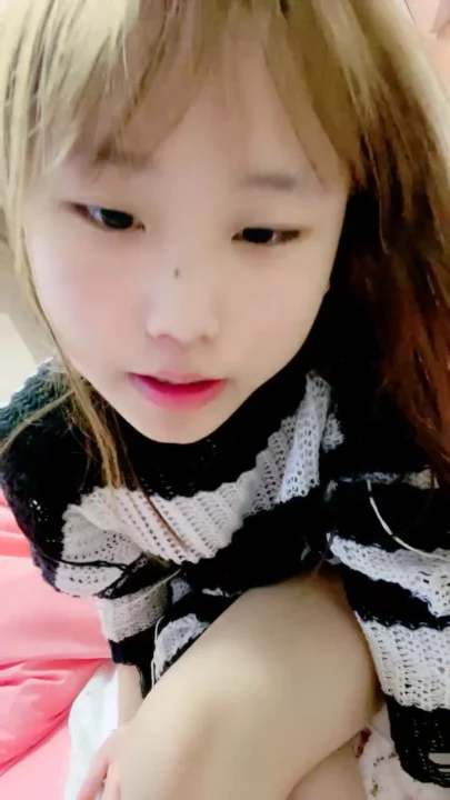 Screenshot 8 from Chinese Amateur Solo Debut — Petite Face-Shown Masturbation in Lingerie
