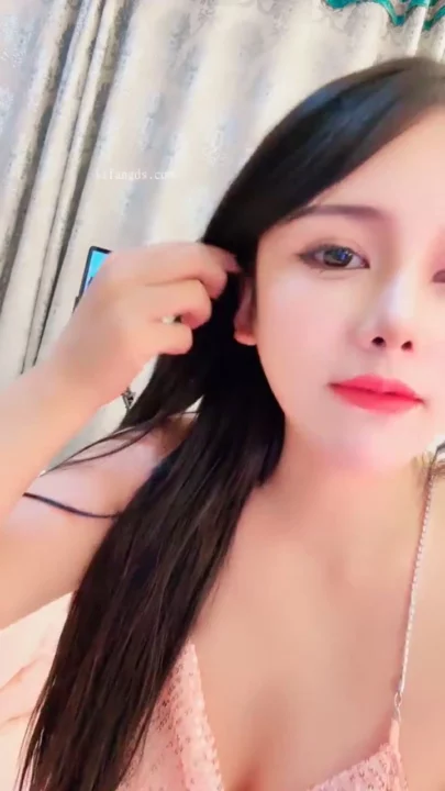 Screenshot 3 from Chinese Amateur Solo — Lingerie Tease and Dildo Play with Face Shown