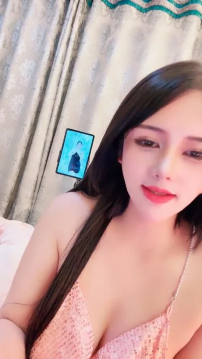 Screenshot 7 from Chinese Amateur Solo — Lingerie Tease and Dildo Play with Face Shown