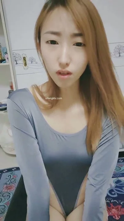 Screenshot 23 from Cewek China Ngentot Sendiri Pakai Lingerie — Wajah Kelihatan Bocoran Live