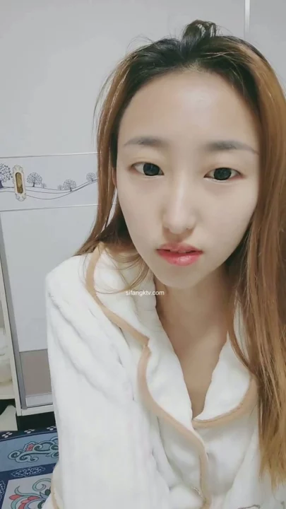 Screenshot 6 from Cewek China Ngentot Sendiri Pakai Lingerie — Wajah Kelihatan Bocoran Live