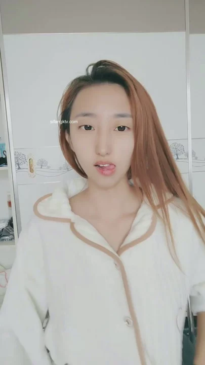 Screenshot 9 from Cewek China Ngentot Sendiri Pakai Lingerie — Wajah Kelihatan Bocoran Live