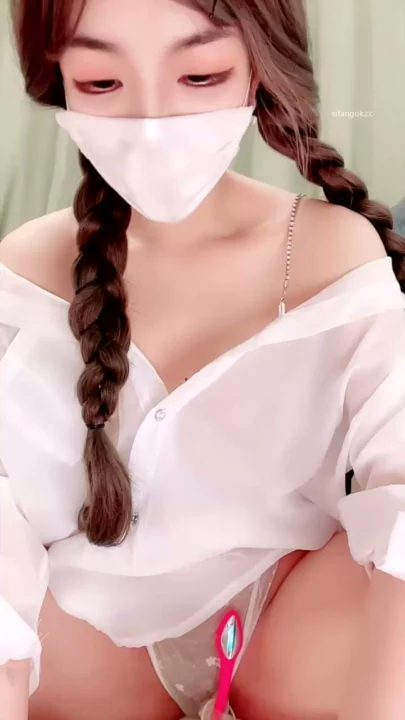 Screenshot 16 from Chinese Amateur Solo Masturbation — Bunny Ears and Face Mask with Dildo