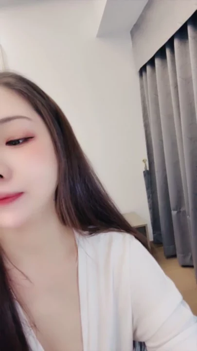 Screenshot 6 from 중국 아마추어 자위 — 얼굴 공개 데뷔 & 관능적인 포즈