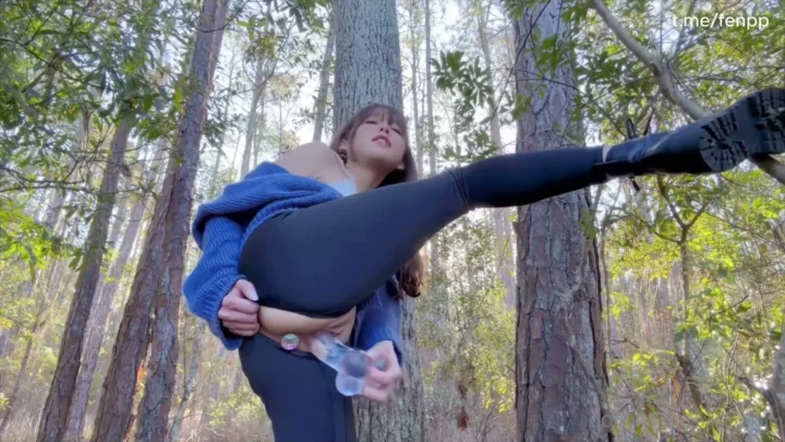 Screenshot 6 from Chinese Amateur Solo Masturbation — Forest POV with Glass Dildo and Water Bottle