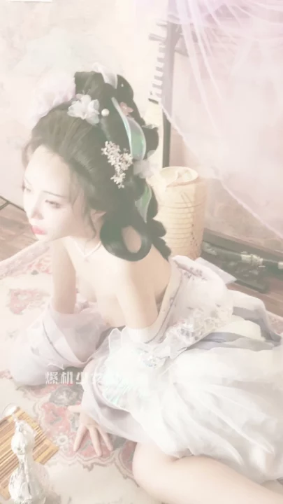 Screenshot 13 aus Chinesische Amateur-Solo-Masturbation — Süßes Mädchen zeigt Gesicht beim Leaken