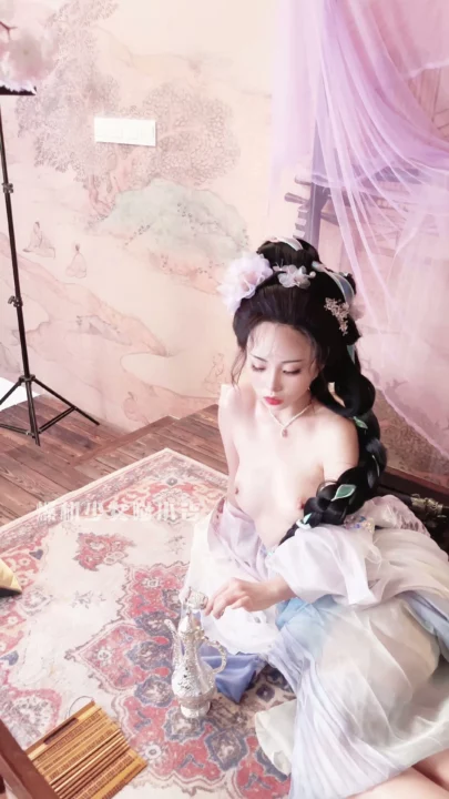 Screenshot 10 aus Chinesische Amateur-Solo-Masturbation — Süßes Mädchen zeigt Gesicht beim Leaken