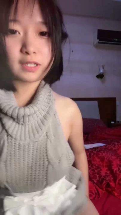 Screenshot 5 from Chinese Amateur Solo Masturbation — Petite Beauty in Lingerie